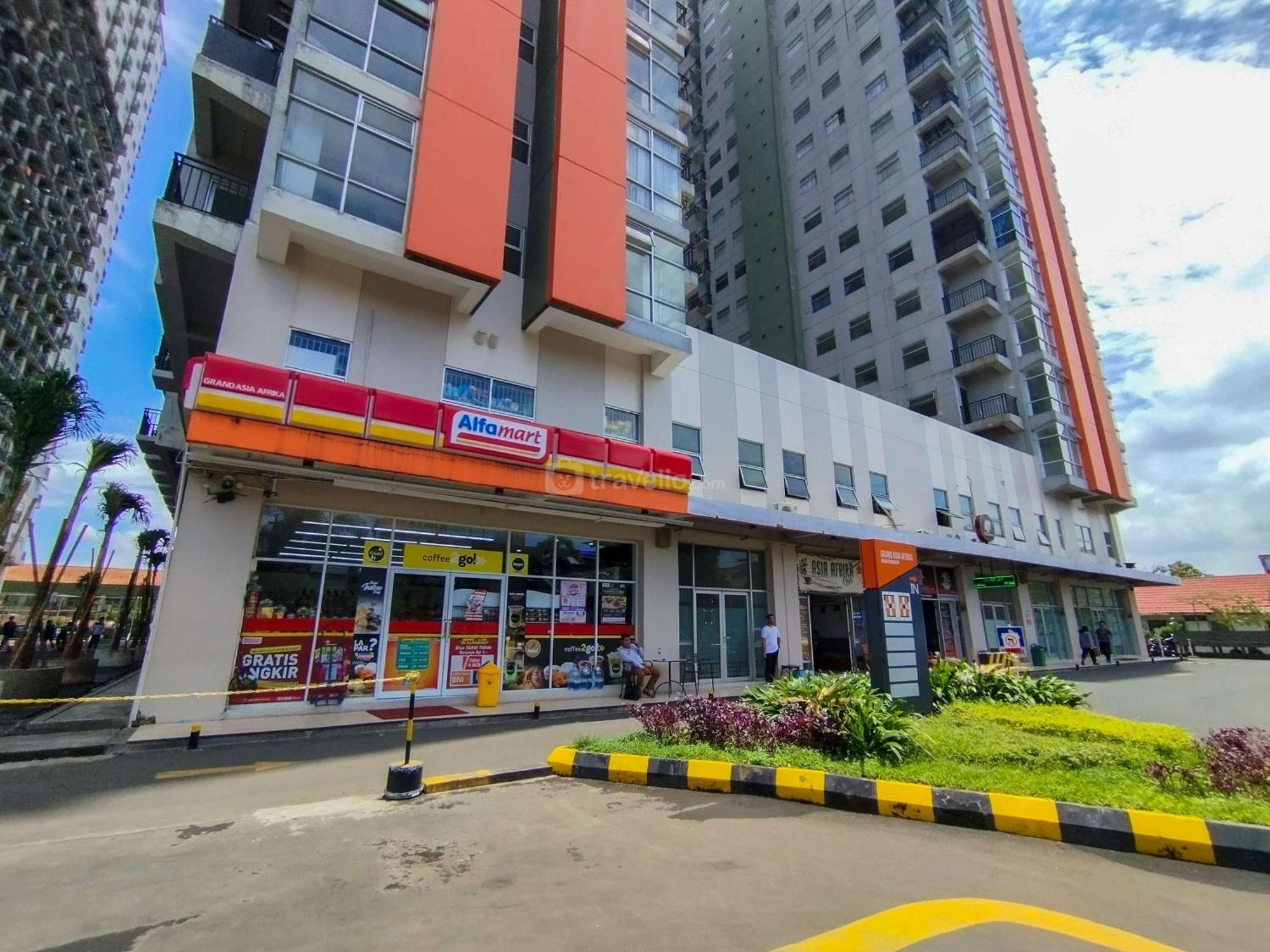 Brand New At Grand Afrika By Travelio Bandung