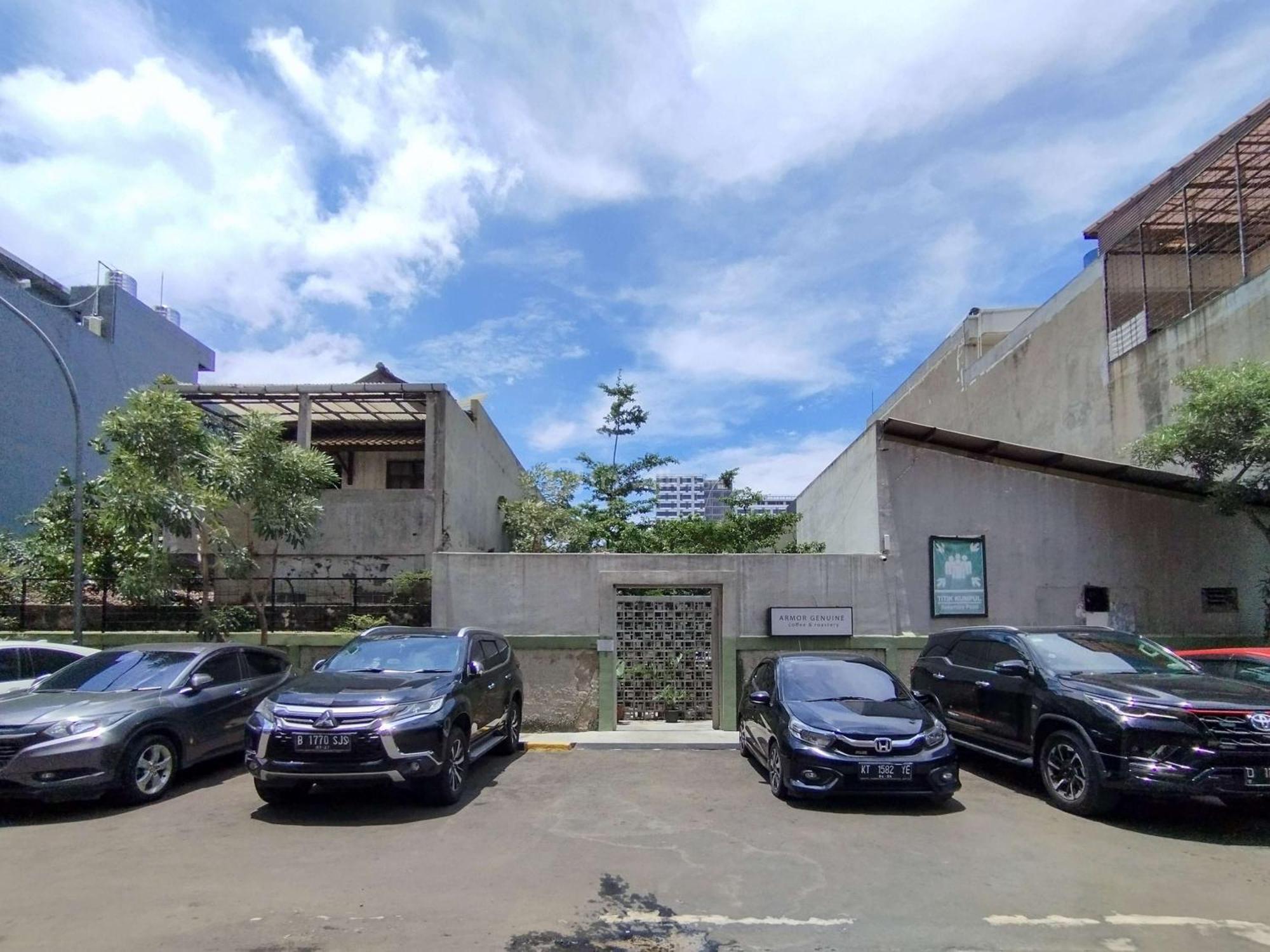 Brand New At Grand Afrika By Travelio Apartemen